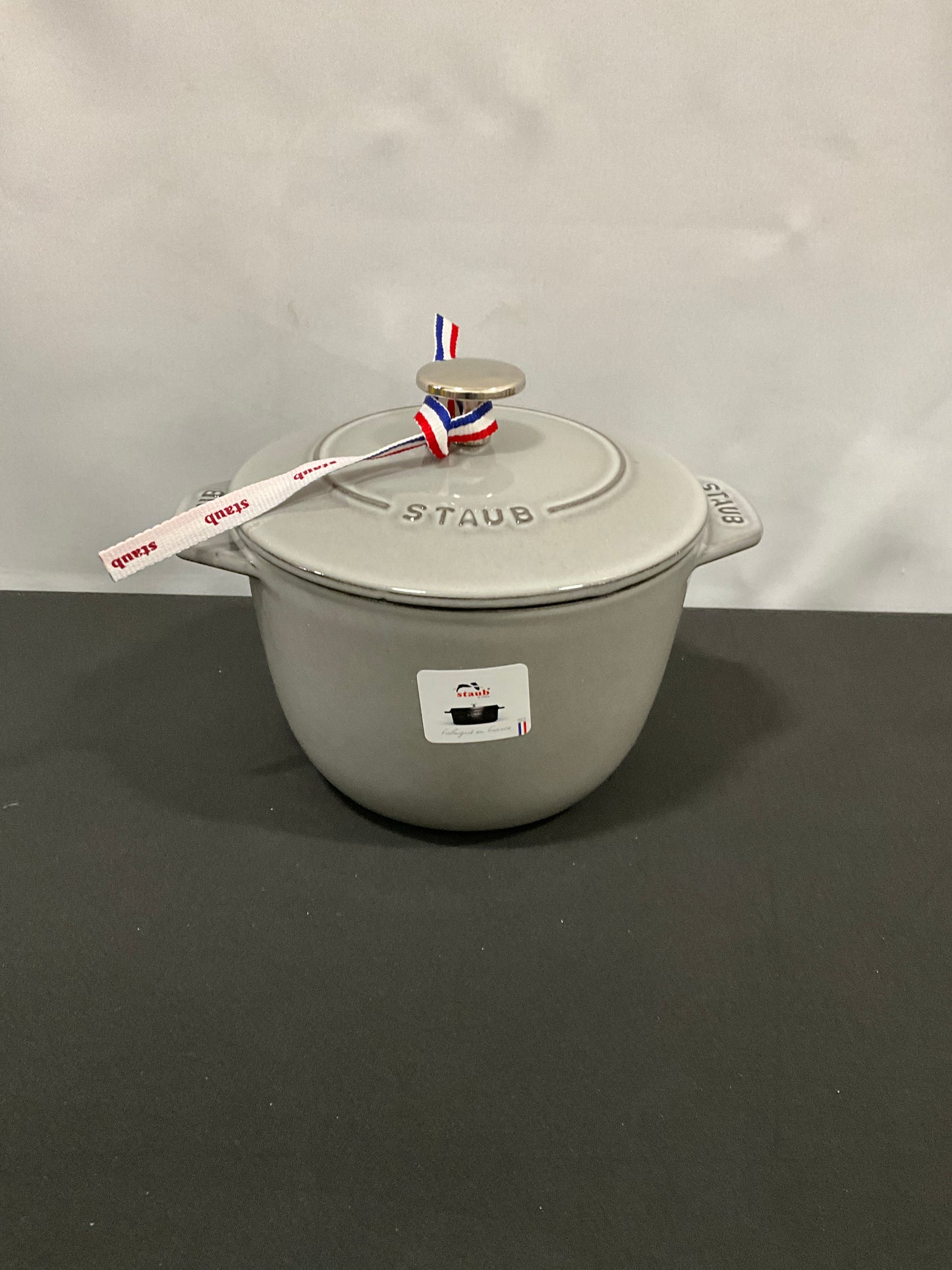 Staub Cast Iron Pot 1 3/4 QT ( New )