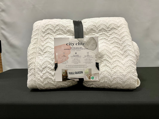 City Chic Quilt Set Queen (New)